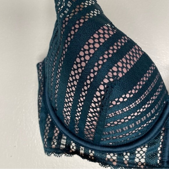 Victorias Secret Bra Very Sexy Lightly Lined Plunge Lace New Green Pink Size 34C - Picture 3 of 7